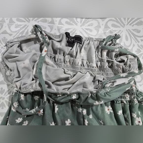 🌼Jumpsuit – Green Daisy Print Size Medium - Picture 13 of 16